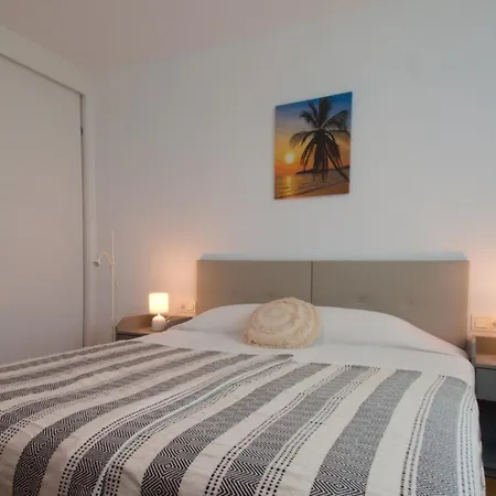 The Sea View Calaceite Apartman *